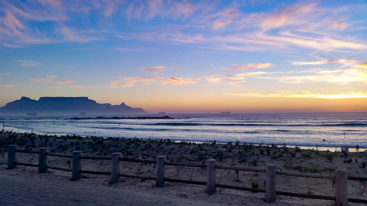 Heaven On Earth - Blouberg Beachfront Self-Catering Apartment 布鲁堡史特兰 外观 照片